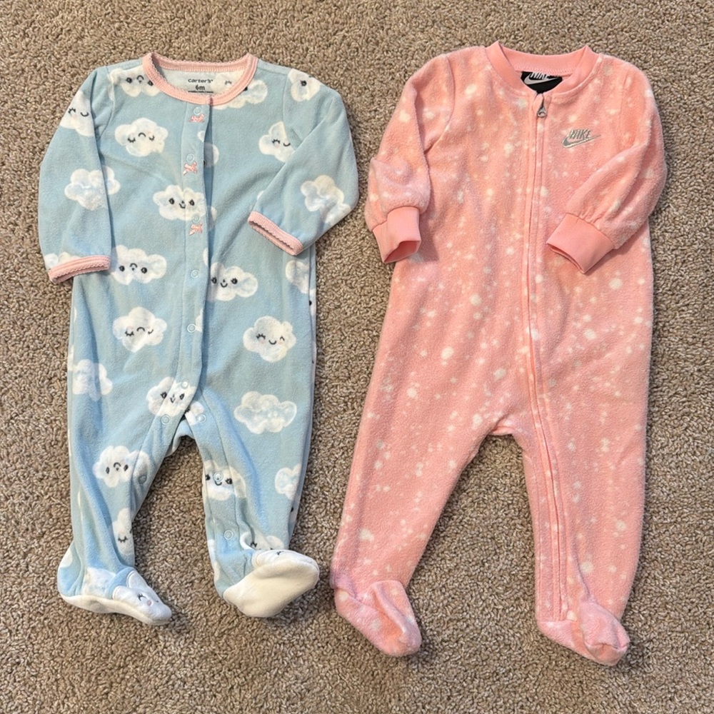 Bundle of 2 Fleece Sleepers 6 Months